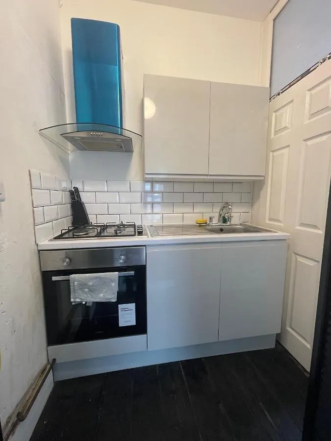 Modern Studio With Free Parking Near Sea-Station-Shops Apartment Brighton