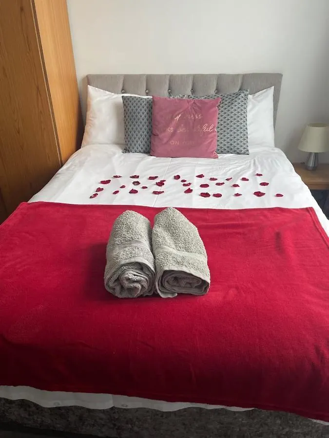 브라이턴 Modern Studio With Free Parking Near Sea-Station-Shops 아파트